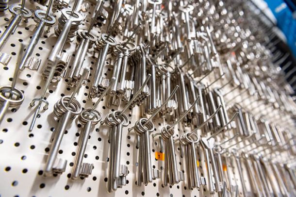 Buntbartschlüsseln und weiteren Sicherheitsartikel